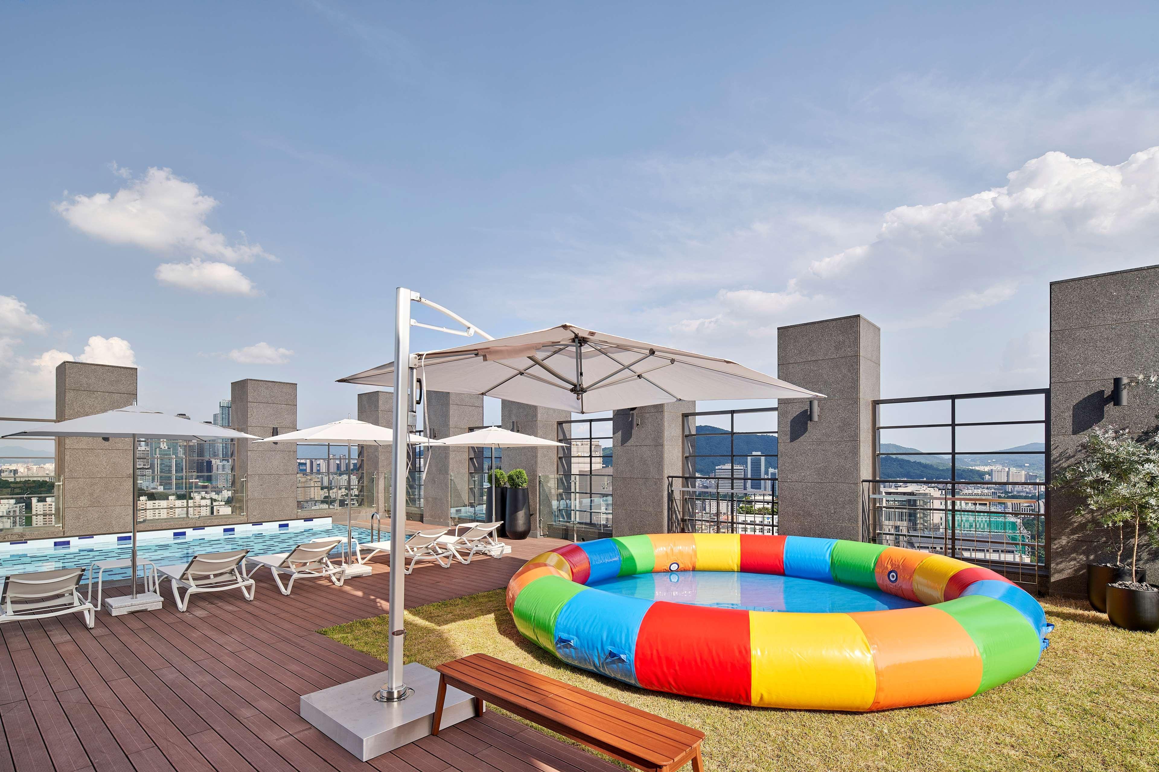 Hilton Garden Inn Seoul Gangnam Esterno foto