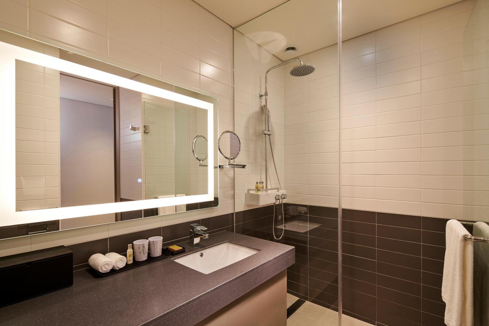 Hilton Garden Inn Seoul Gangnam Esterno foto