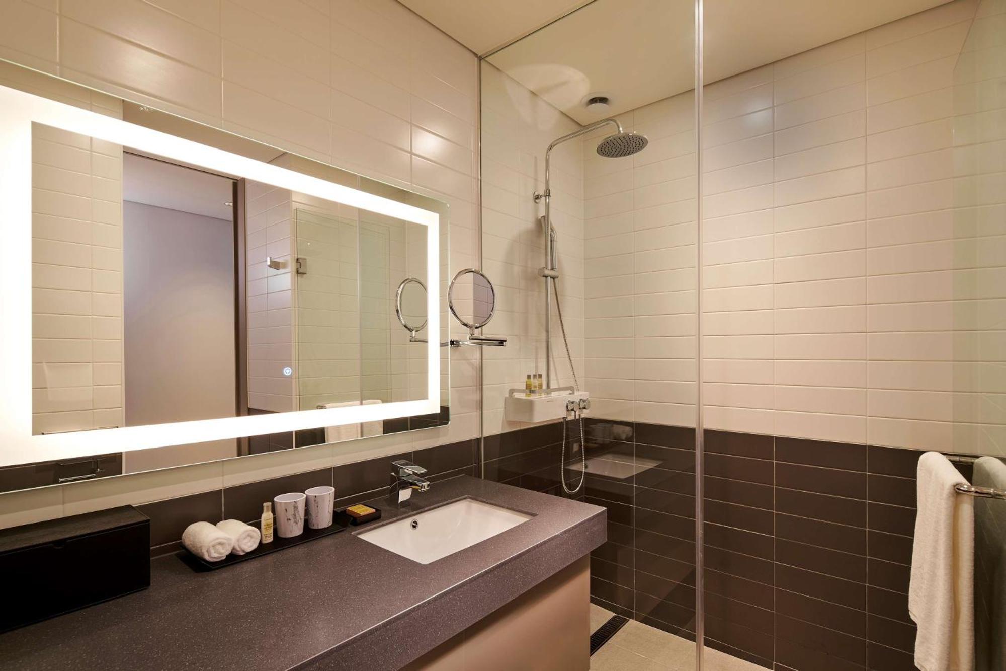 Hilton Garden Inn Seoul Gangnam Esterno foto